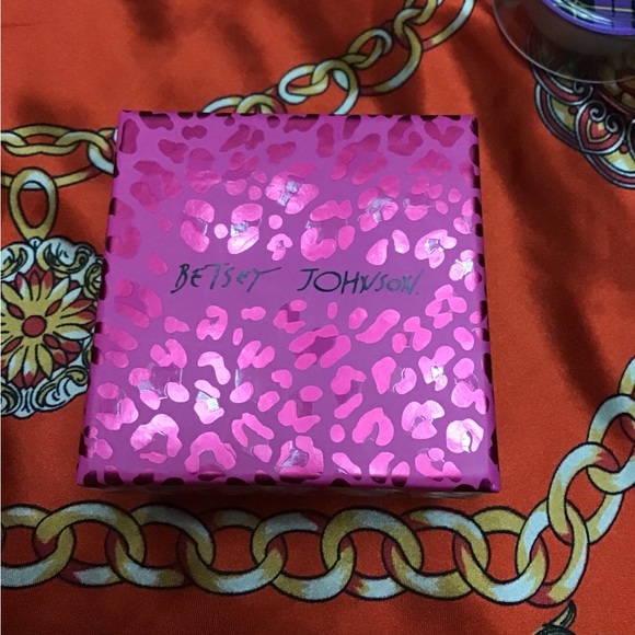 BETSEY JOHNSON CAT FRONT BACK EARRINGS 🐈 - Picture 5 of 6